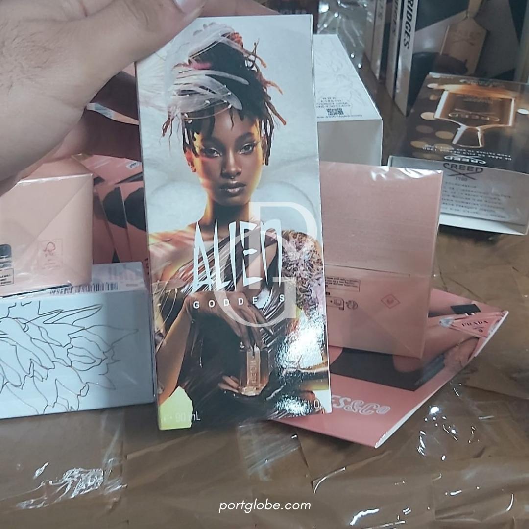 عطورات عالمية (19)